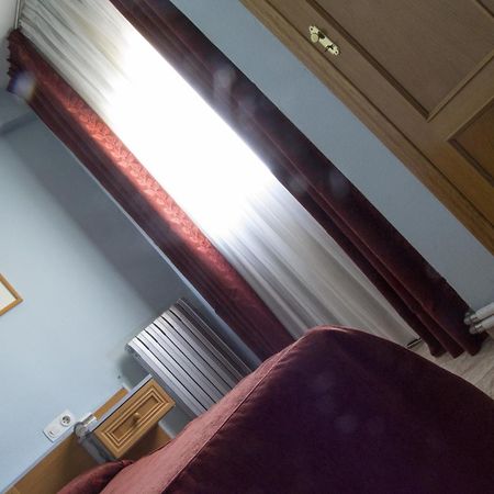Hotel Rausan Alfajarín Kamer foto