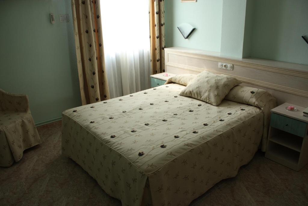 Hotel Rausan Alfajarín Kamer foto