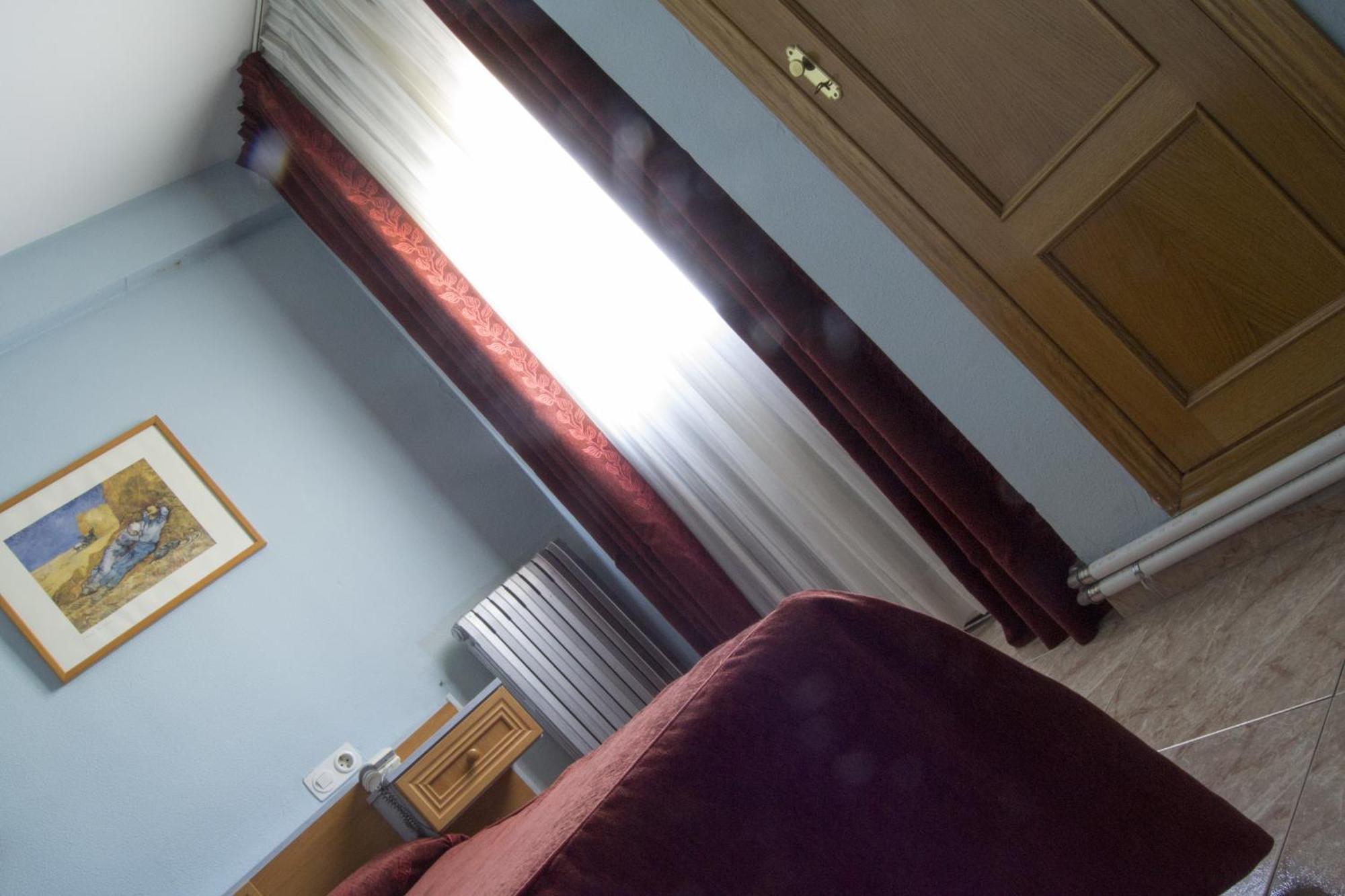 Hotel Rausan Alfajarín Kamer foto